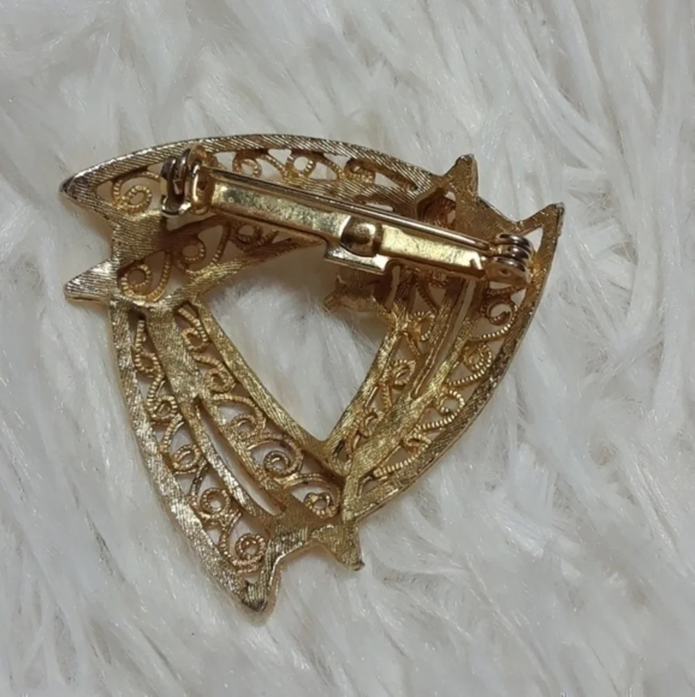 Vintage Scrolled, Pearly Bead Focal Badge Brooch Pin